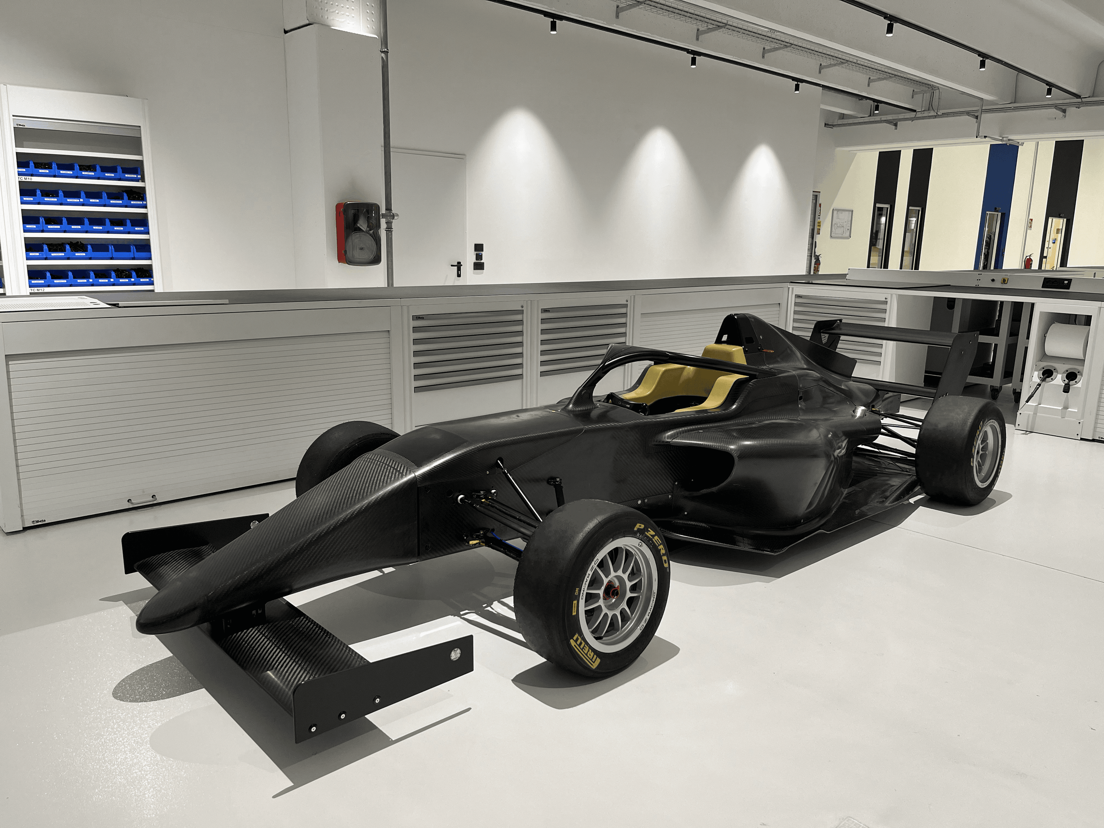 Tatuus e MTS insieme per la formazione dei professionisti del motorsport. 