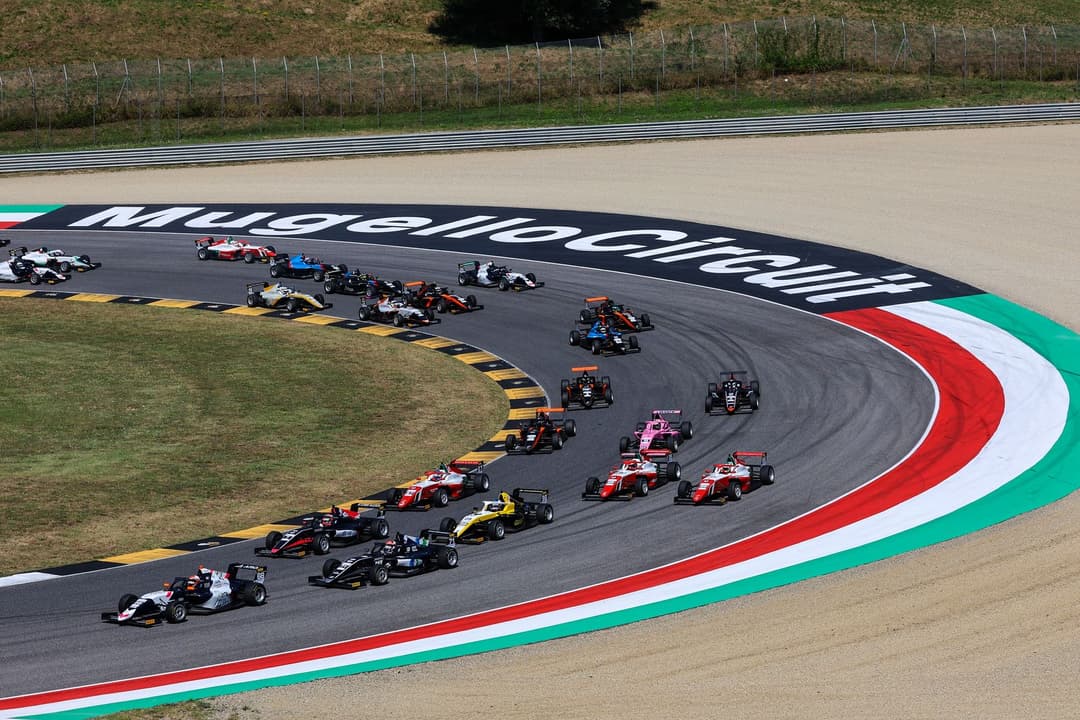 Weekend Debrief: Wheel-to-wheel battles at Mugello, Snetterton and The Bend