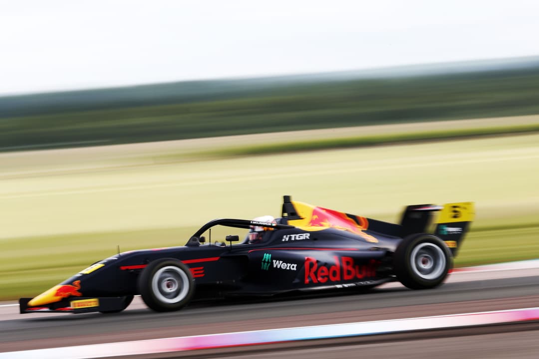 Monoposto Tatuus protagoniste tra Singapore, Hockenheim e Donington: la corsa verso i titoli entra nel vivo